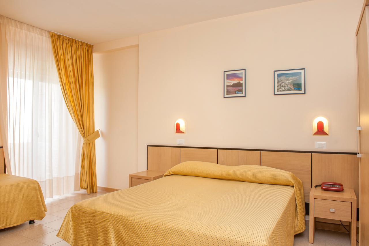 Hotel Cristalda Vieste Esterno foto