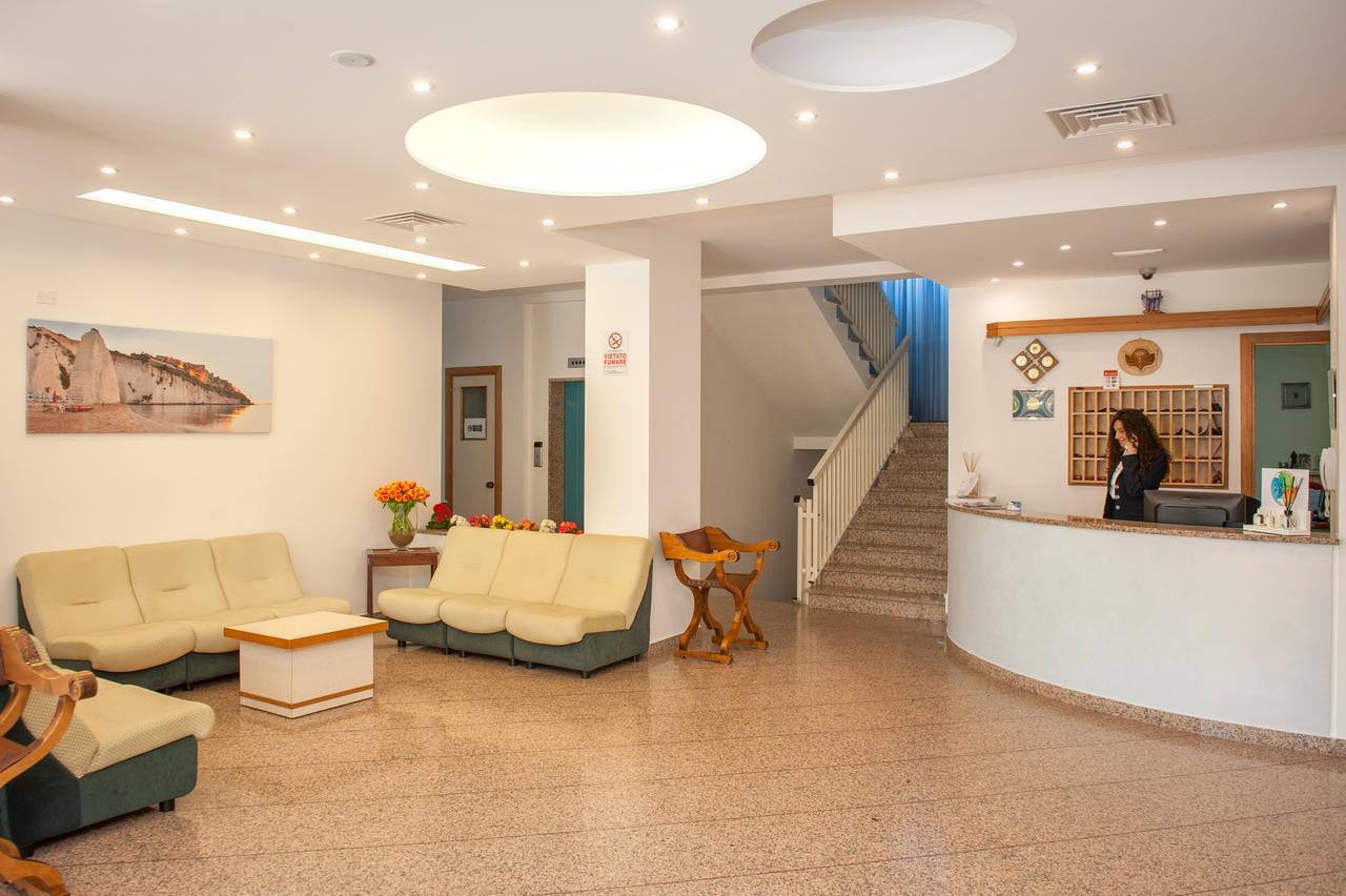 Hotel Cristalda Vieste Esterno foto